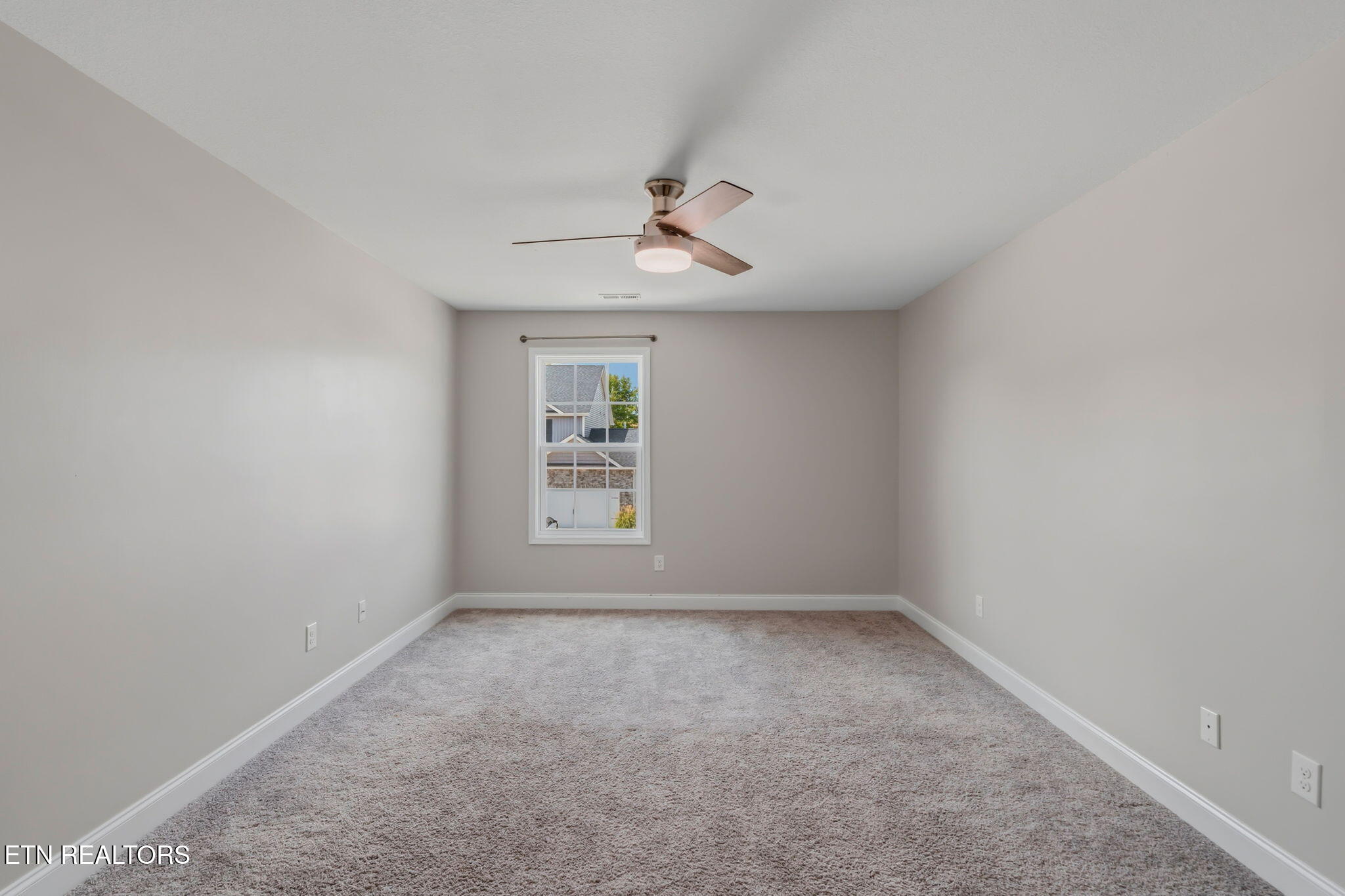 105 Fortenberry Street Oak Ridge, TN 37830 - Photo 30 of 60 Bedroom 2