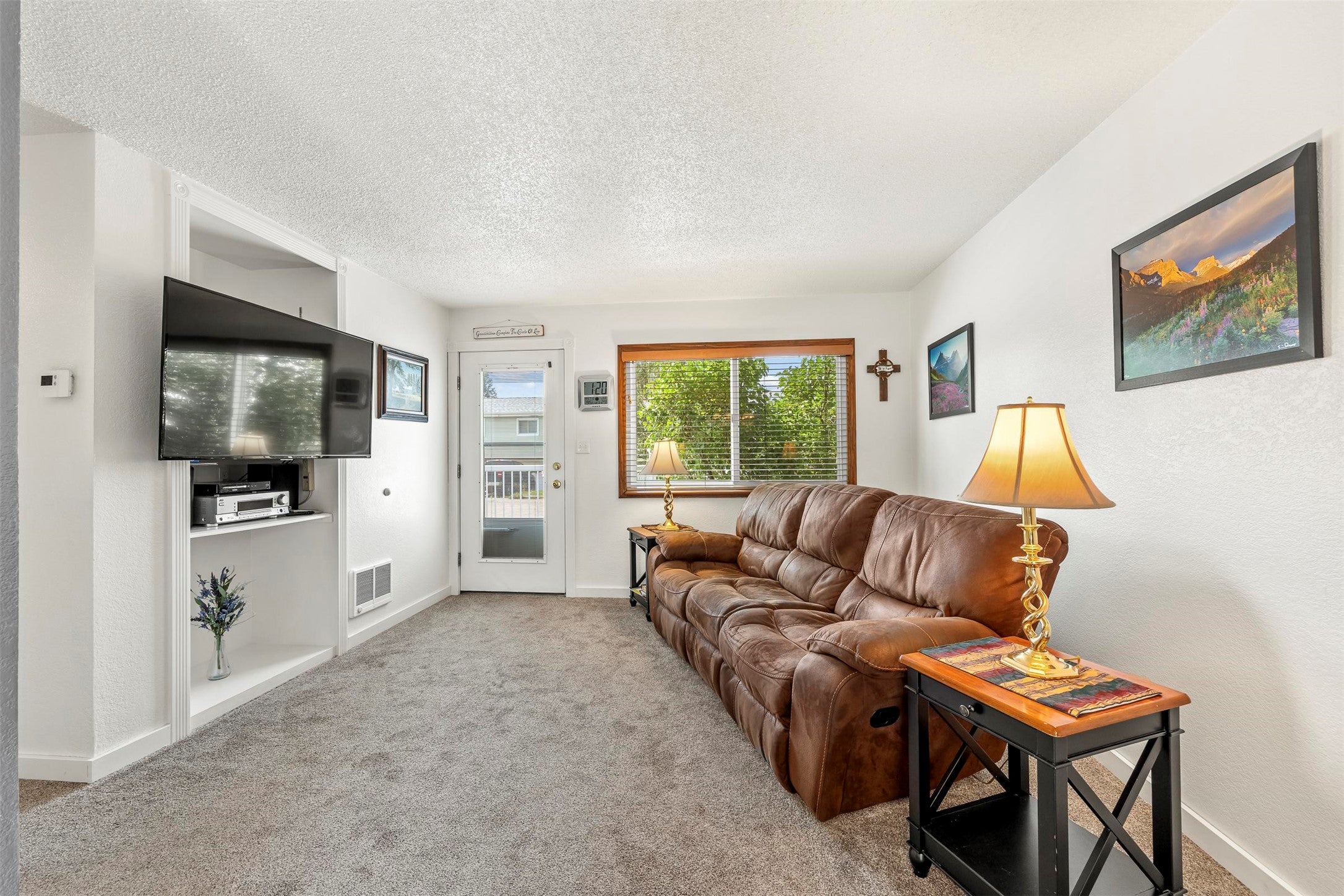 102 Star Lane Butte, MT 59701 - Photo 4 of 28 Gallery Image 4