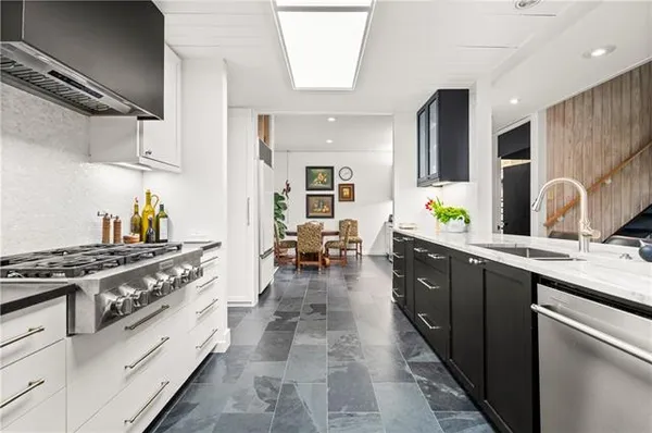 $560,000 | 5706 Dyer Drive, Alexandria, LA 71302