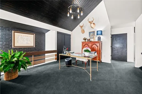 $560,000 | 5706 Dyer Drive, Alexandria, LA 71302