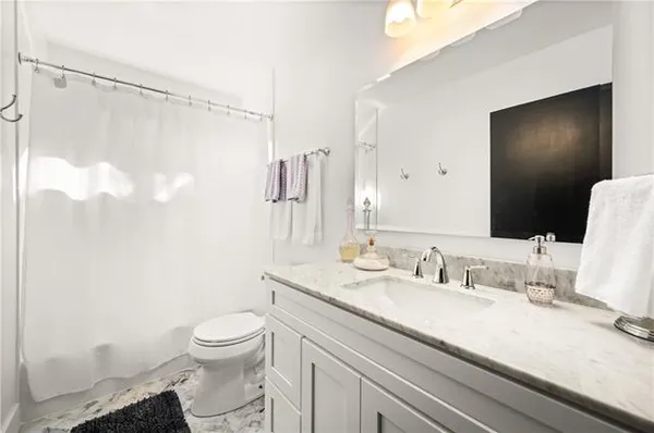 $560,000 | 5706 Dyer Drive, Alexandria, LA 71302