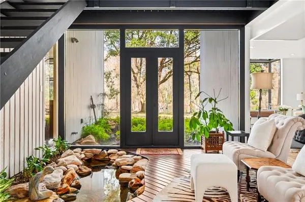 $560,000 | 5706 Dyer Drive, Alexandria, LA 71302