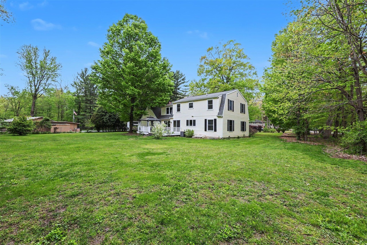 2813 Brookside Boulevard Jackson, MI 49203 - Photo 34 of 45