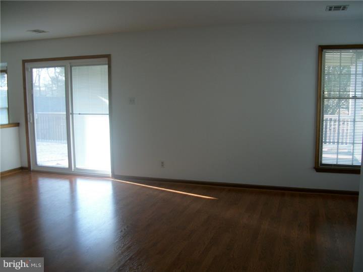 12 Manchester Road Eastampton, NJ 08060 - Photo 8 of 23 Family Room
