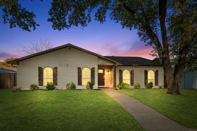 $525,000 | 8605 Grumman Drive, Dallas, TX 75228