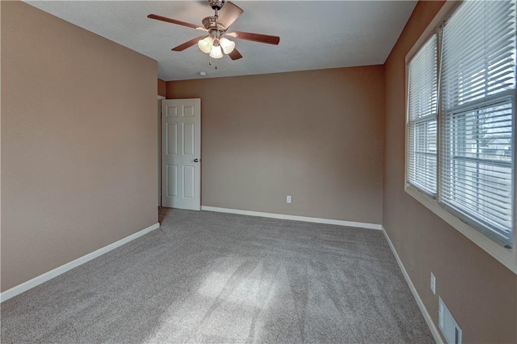 4116 South Delaware Avenue Independence, MO 64055 - Photo 32 of 40