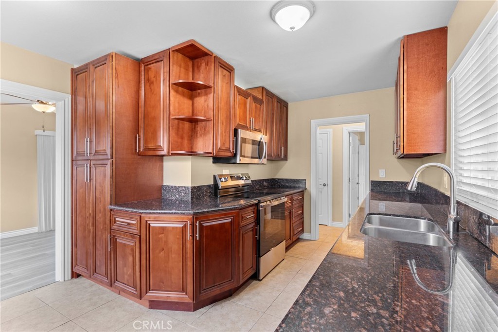 2994 David Street Riverside, CA 92506 - Photo 16 of 36