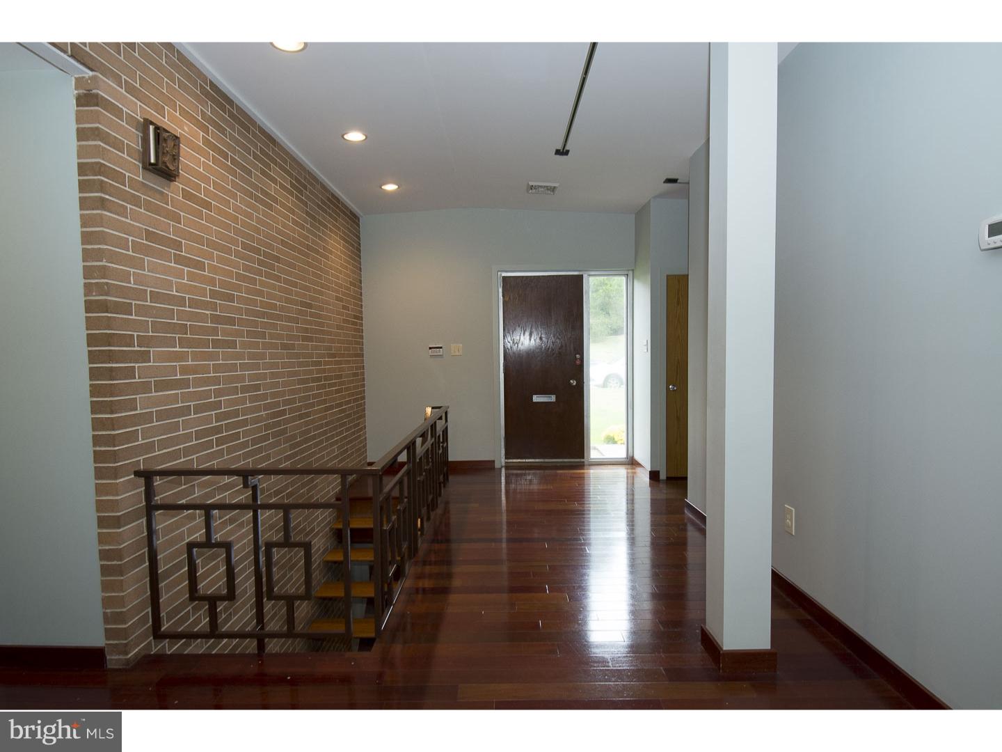 8306 MacArthur Road Glenside, PA 19038 - Photo 4 of 25 Foyer