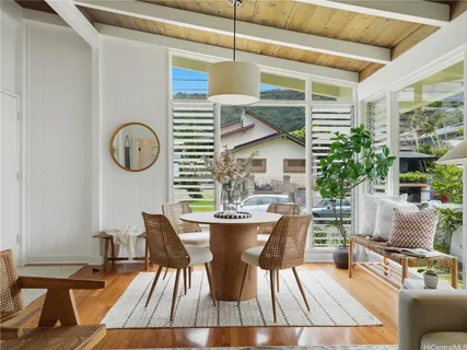 $1,049,000 | 2631 Namauu Drive, Honolulu, HI 96817
