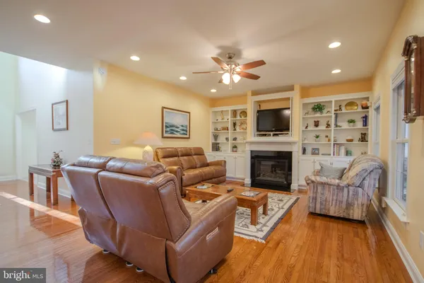 $574,999 | 27120 Coach House Lane, Salisbury, MD 21801