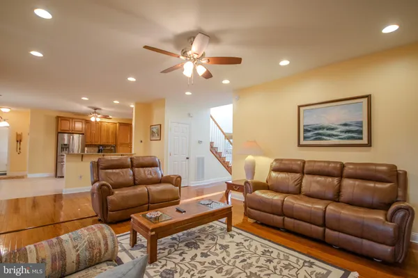 $574,999 | 27120 Coach House Lane, Salisbury, MD 21801