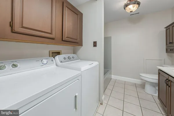 $450,000 | 765 Willow Drive, Gibbstown, NJ 08027