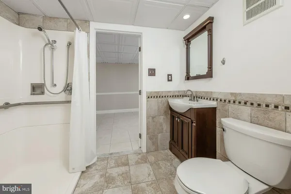 $450,000 | 765 Willow Drive, Gibbstown, NJ 08027