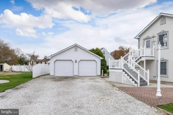 $450,000 | 765 Willow Drive, Gibbstown, NJ 08027