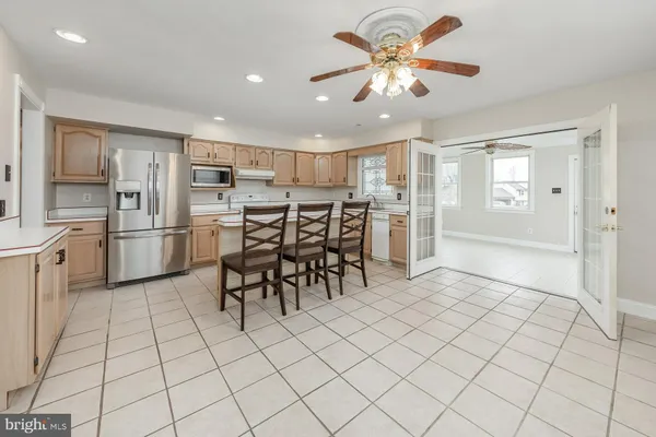 $450,000 | 765 Willow Drive, Gibbstown, NJ 08027