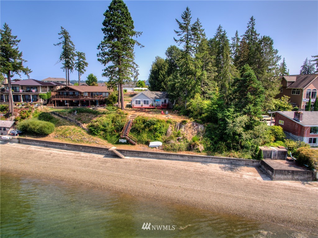 7717 Cooper Point Road Northwest Olympia, WA 98502 - Photo 24 of 25 Gallery Image 24
