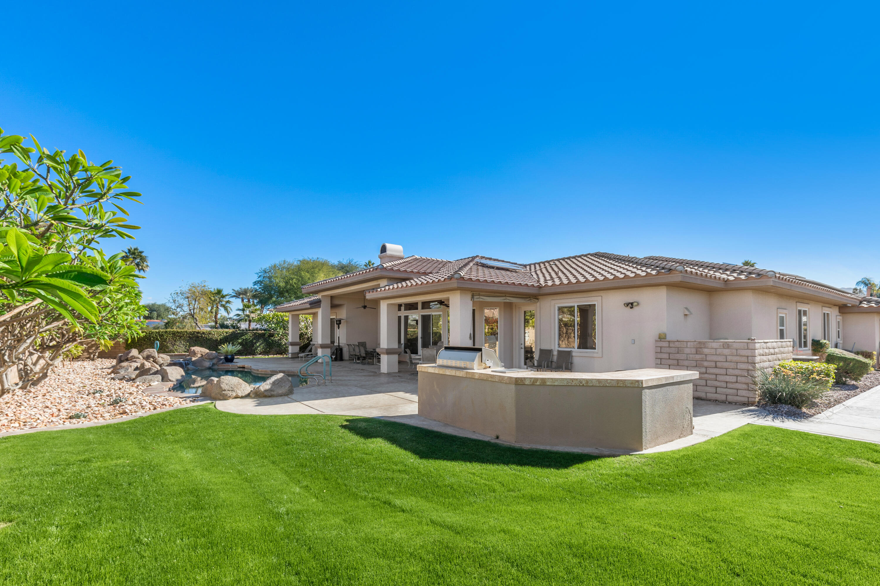 12 Collegiate Circle Rancho Mirage, CA 92270 - Photo 31 of 46 40_10967351_156310_156310-EI-140