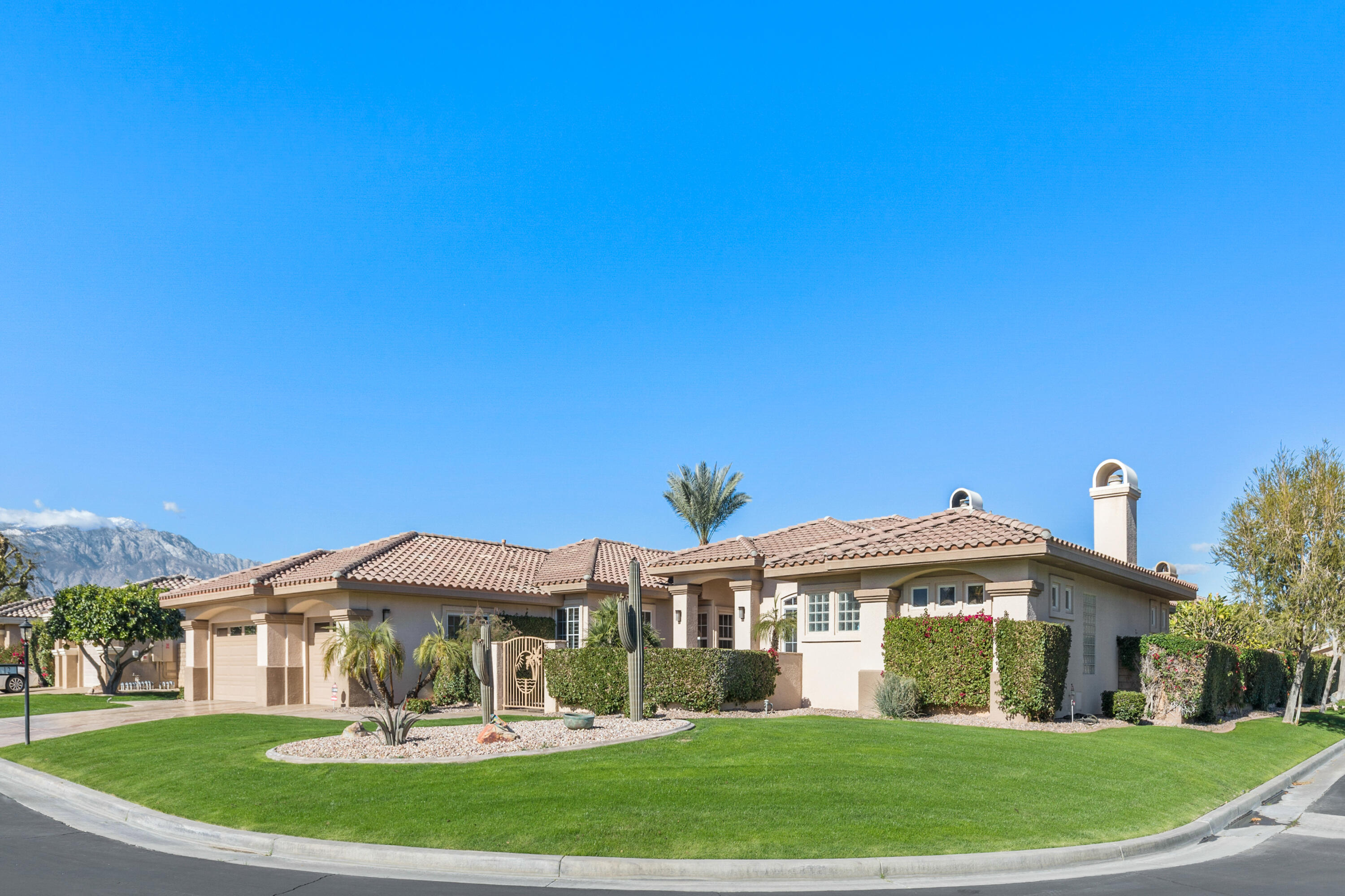 12 Collegiate Circle Rancho Mirage, CA 92270 - Photo 38 of 46 7_10967318_156310_156310-EI-107