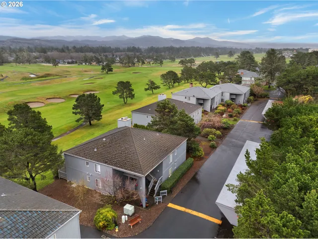 $518,990 | 2017 Gearhart Green Drive, Unit 802, Gearhart, OR 97138