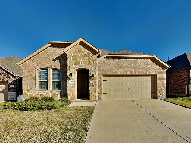 $1,862 | 11208 Shady Mdws Way, Aubrey, TX 76227