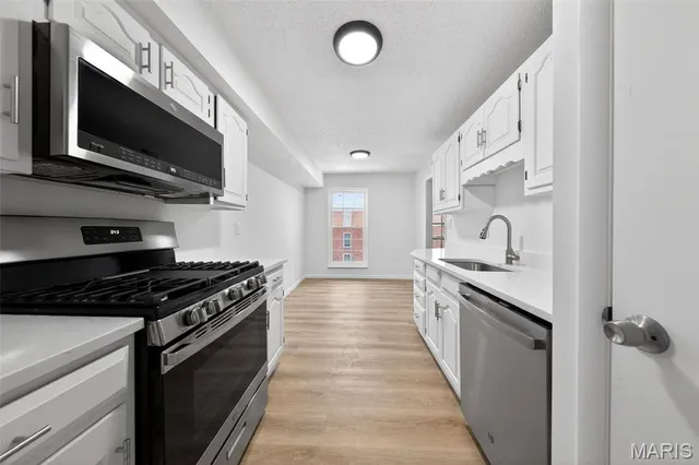 $124,999 | 10358 Chimney Rock Drive, Unit 20, St. Louis, MO 63146