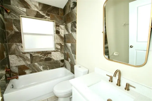 a close up view of washer and dryer