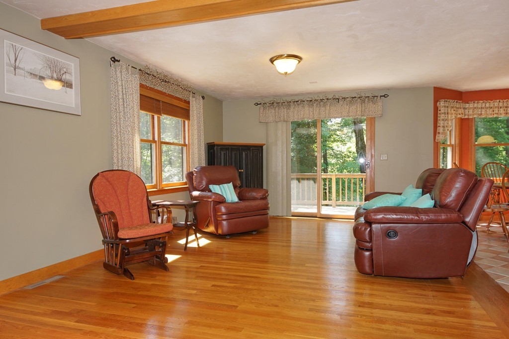19 Riley Road Northborough, MA 01532 - Photo 8 of 29 Gallery Image 8