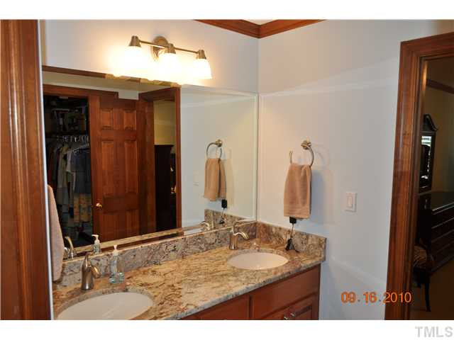 8700 Zinfandel Place Raleigh, NC 27615 - Photo 14 of 17 Photo 14