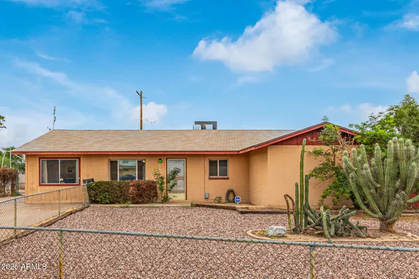 $375,000 | 7917 West Flower Street, Phoenix, AZ 85033