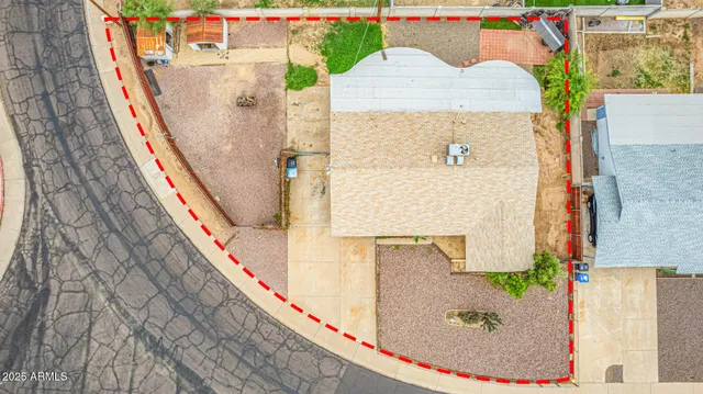 a picture of a bench in a white microwave