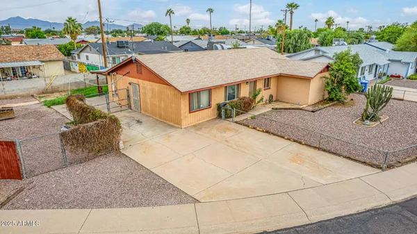 $375,000 | 7917 West Flower Street, Phoenix, AZ 85033