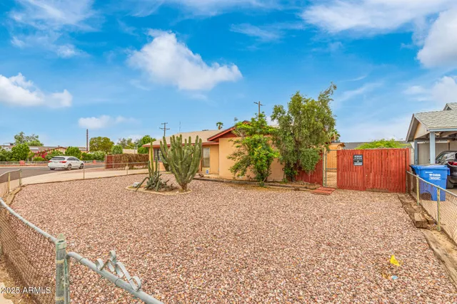 $390,000 | 7917 West Flower Street, Phoenix, AZ 85033
