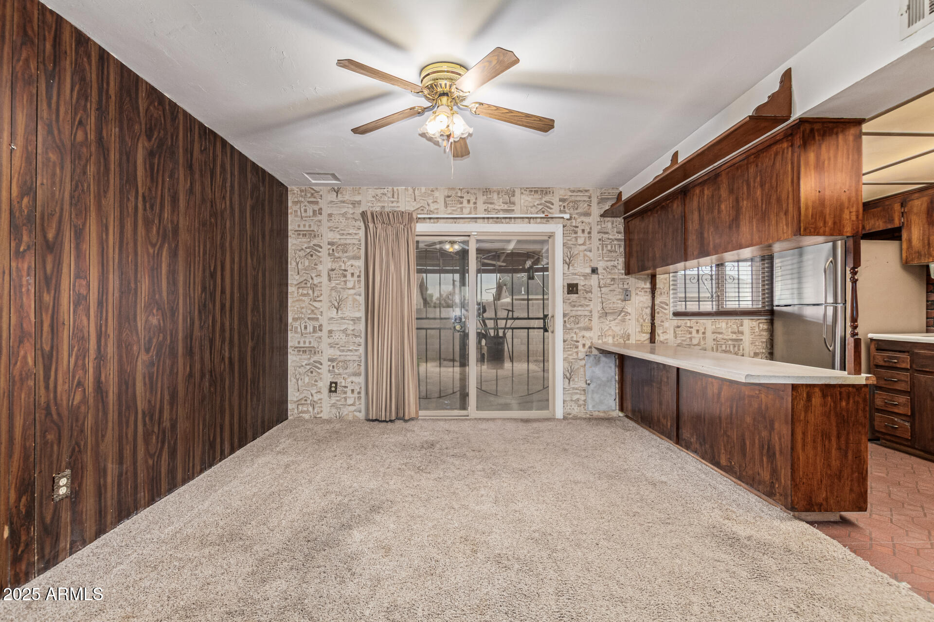 7917 West Flower Street Phoenix, AZ 85033 - Photo 8 of 54 Dining area