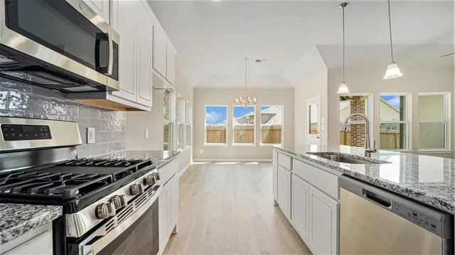 $285,990 | 855 Waukegan Road, Conroe, TX 77306