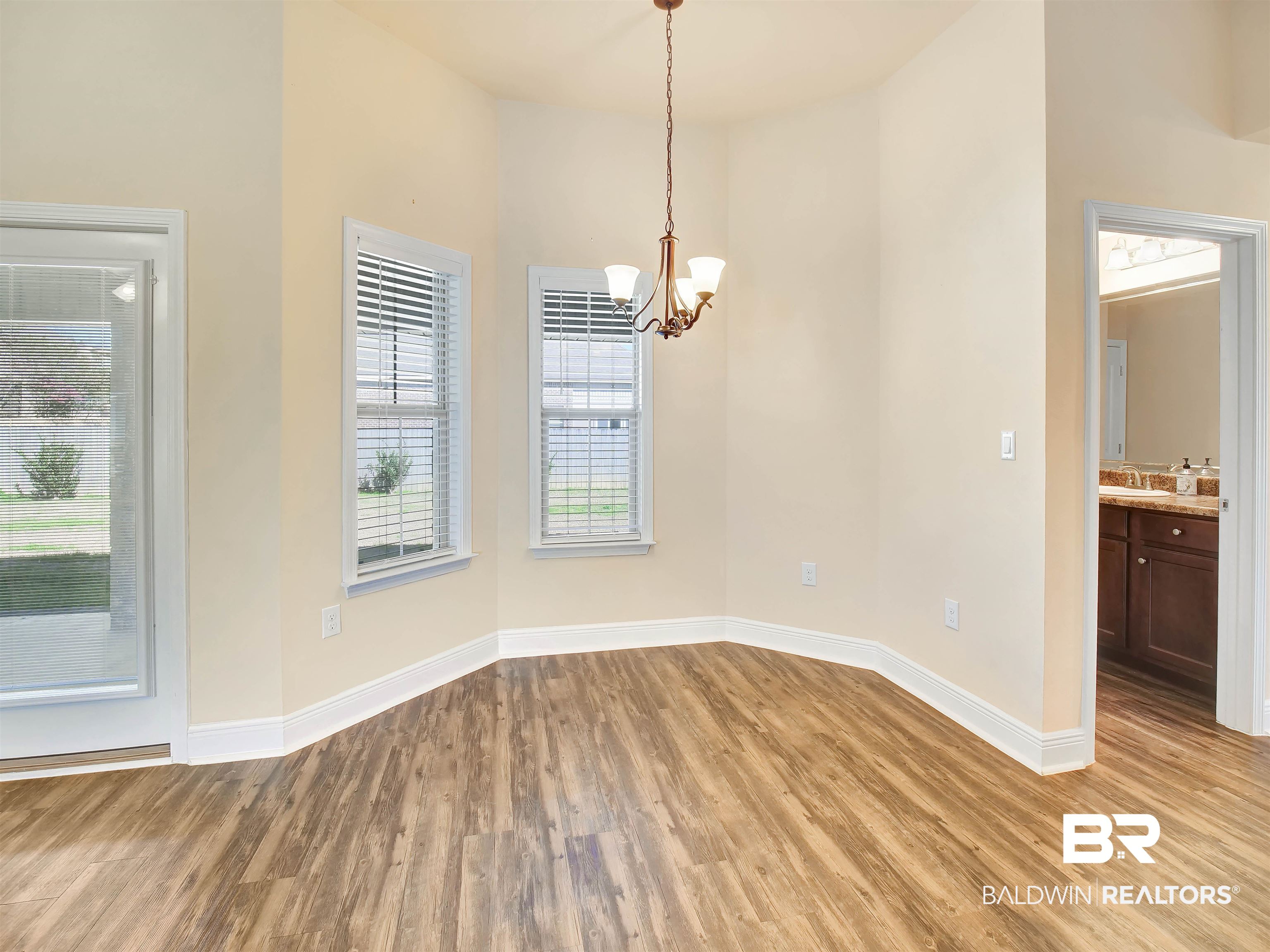 737 Edinburgh Avenue Foley, AL 36535 - Photo 16 of 34