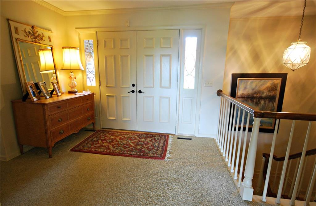 9793 West Ridgeway Court Columbus, IN 47201 - Photo 5 of 33 Gallery Image 5