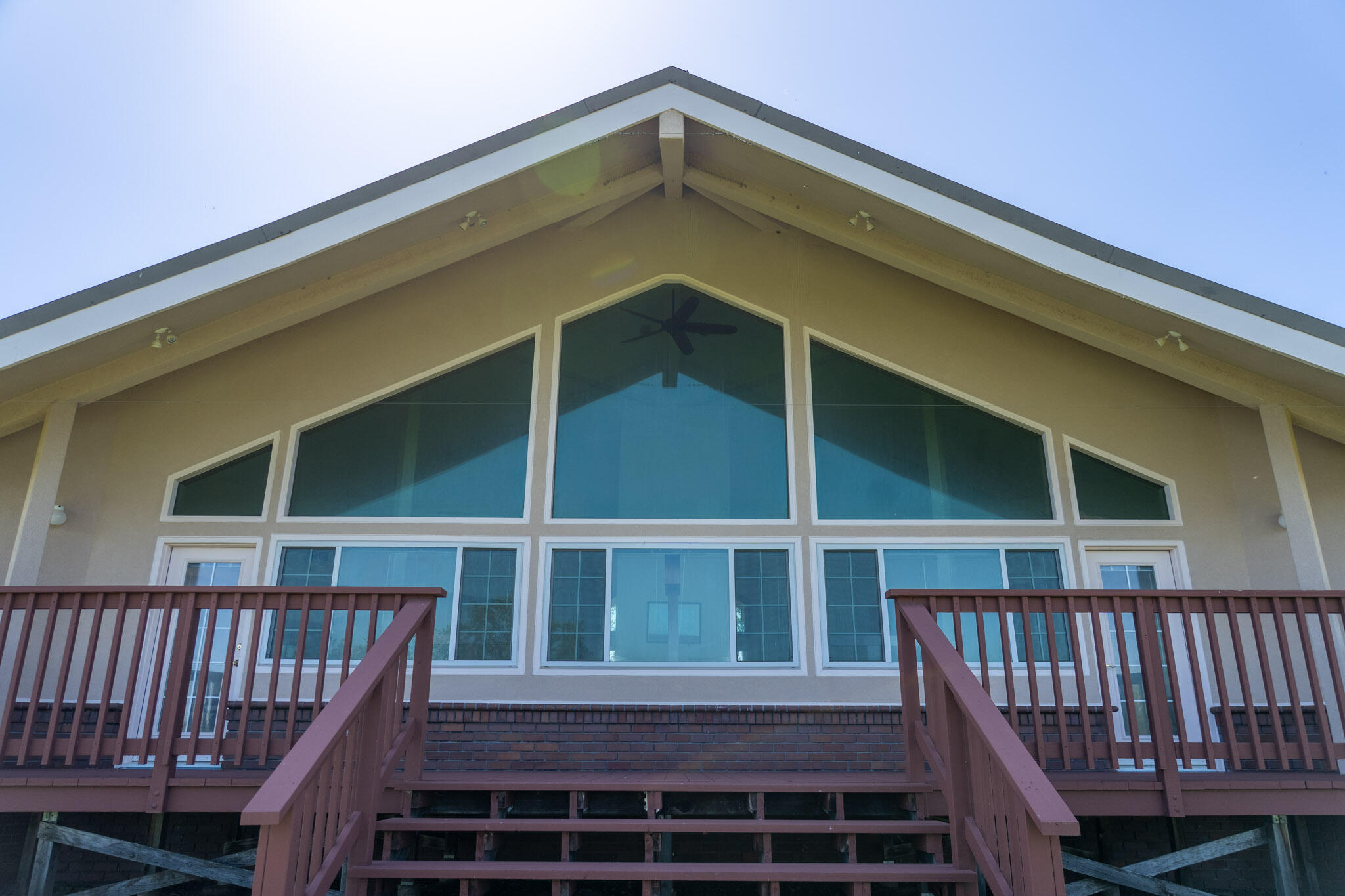 17935 Rivers Edge Drive Red Bluff, CA 96080 - Photo 6 of 38 a front view of a house with balcony