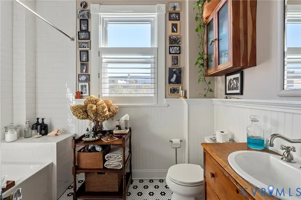 $690,000 | 100 North Allen Avenue, Richmond, VA 23220