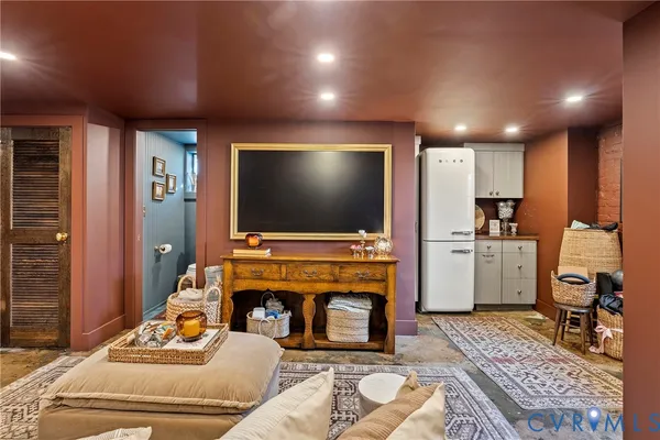 $690,000 | 100 North Allen Avenue, Richmond, VA 23220