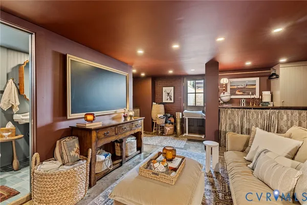 $690,000 | 100 North Allen Avenue, Richmond, VA 23220