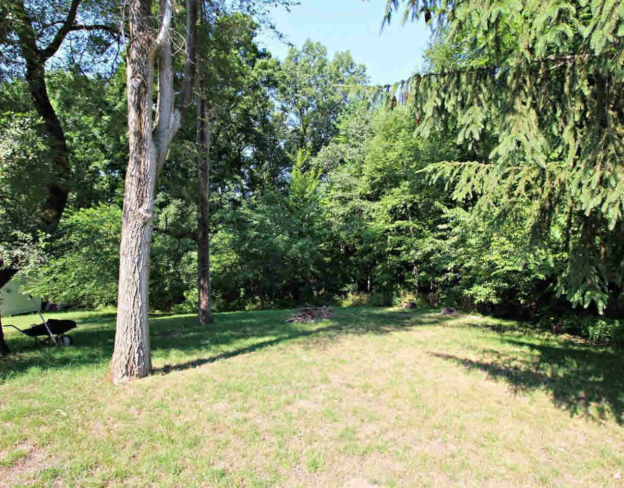 14468 McCaslin Lake Road Linden, MI 48451 - Photo 8 of 13 21192927-7.JPG