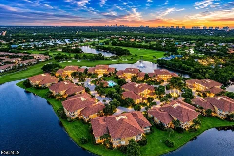 $999,900 | 1855 Les Chateaux Boulevard, Unit 5201, Naples, FL 34109
