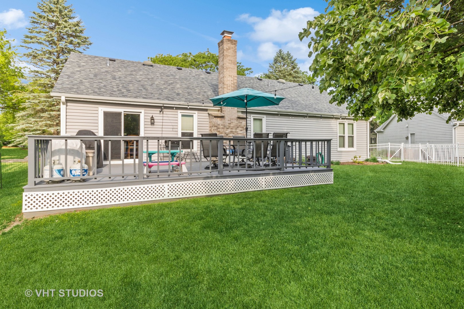 236 Foxmoor Road Fox River Grove, IL 60021 - Photo 23 of 28 a view of a house with a yard porch and sitting area