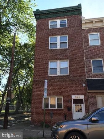 $2,850 | 527 South 7th Street, Unit 1, Philadelphia, PA 19147