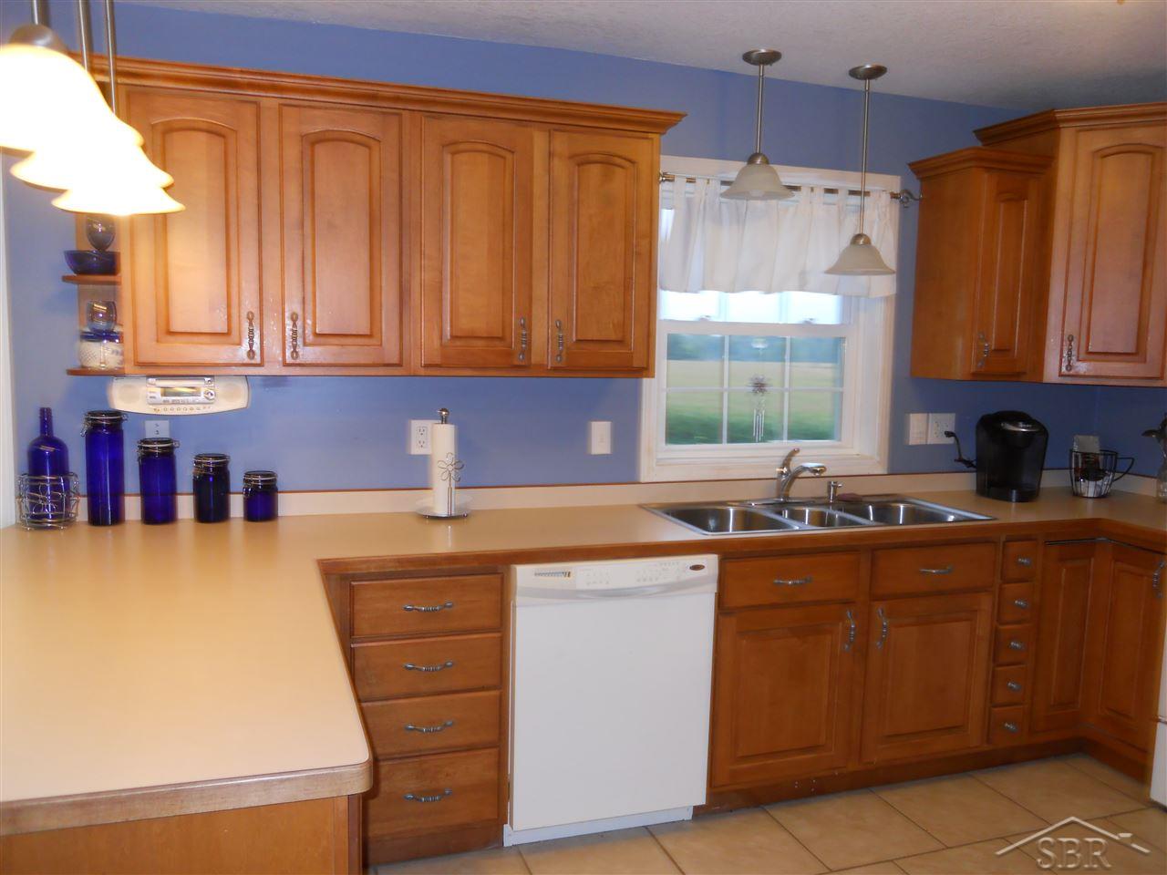 3283 South Kirk Road Vassar, MI 48768 - Photo 2 of 53 31261873-1.JPG