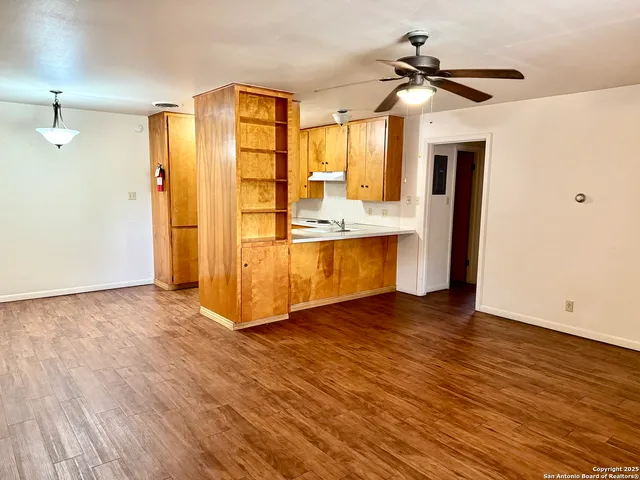 $900 | 200 East Cleveland Street, Beeville, TX 78102