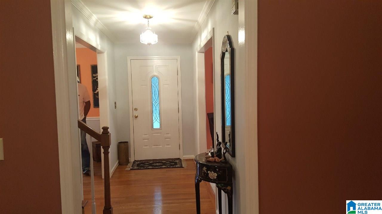 1705 Ridgefield Circle Birmingham, AL 35215 - Photo 7 of 37