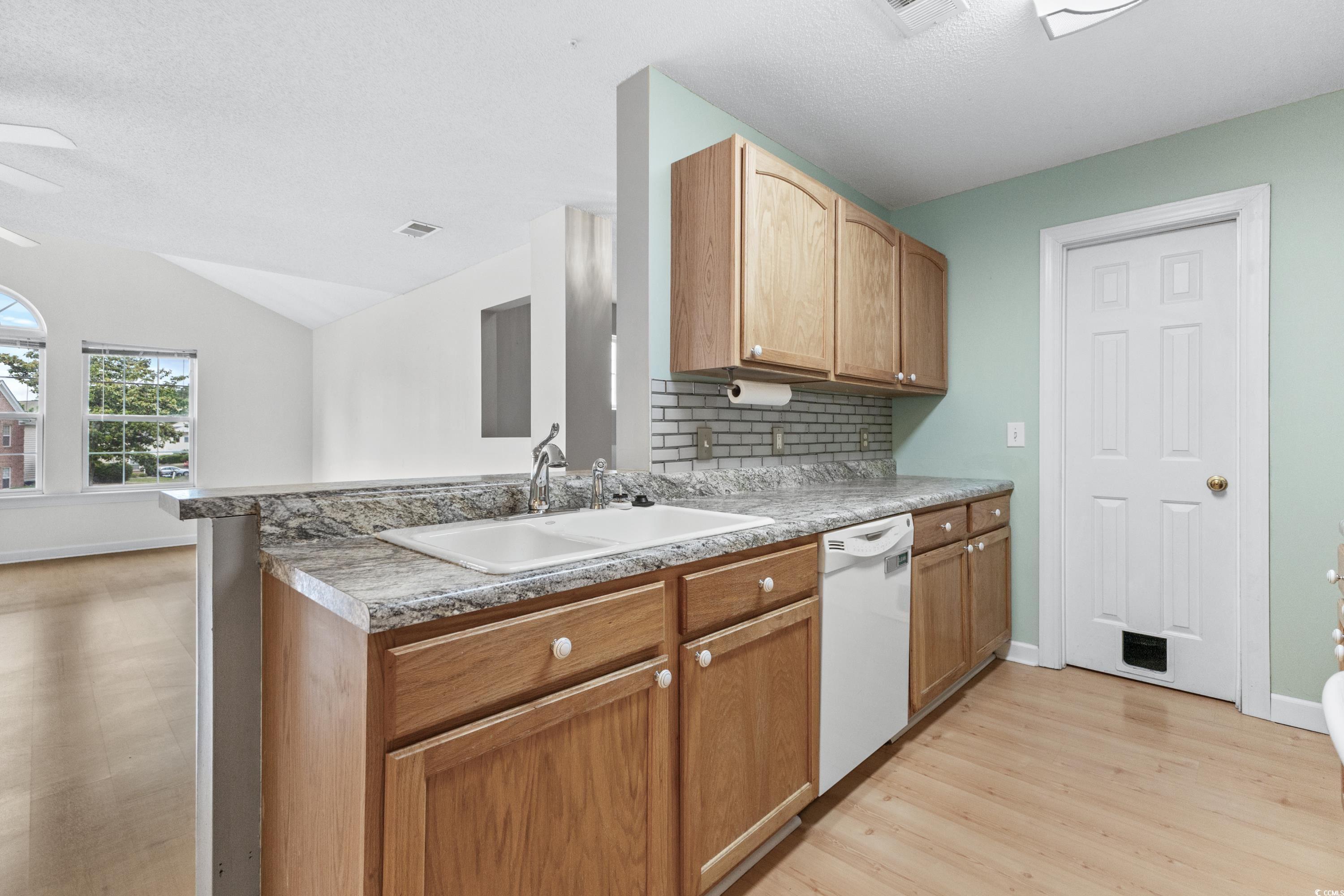 4374 Crepe Myrtle Court, Unit F Murrells Inlet, SC 29576 - Photo 12 of 35 Gallery Image 12
