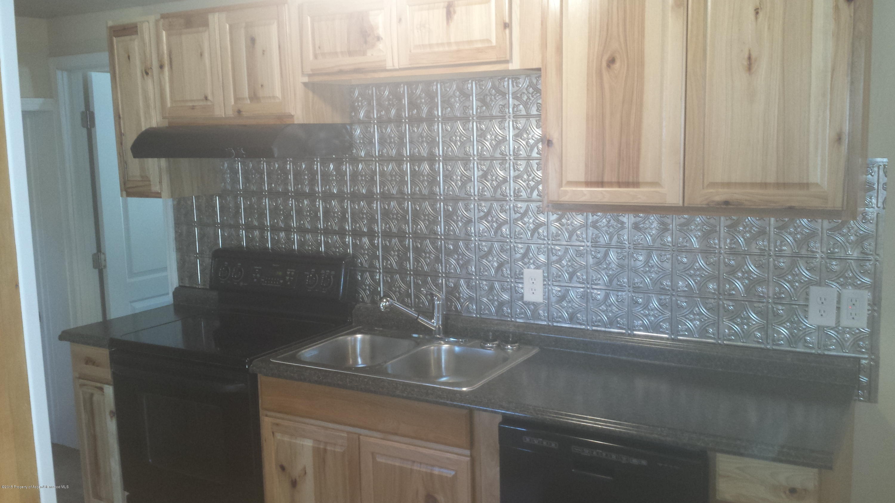 58 South Ranney Street Craig, CO 81625 - Photo 4 of 11 021