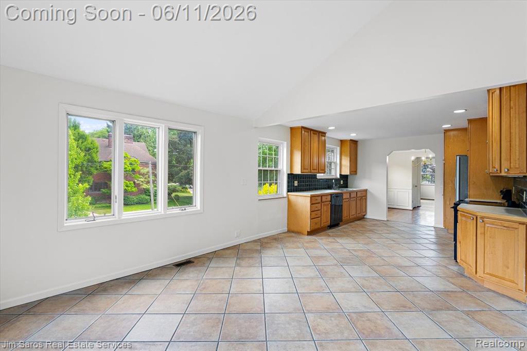 620 Neff Road Grosse Pointe, MI 48230 - Photo 23 of 40